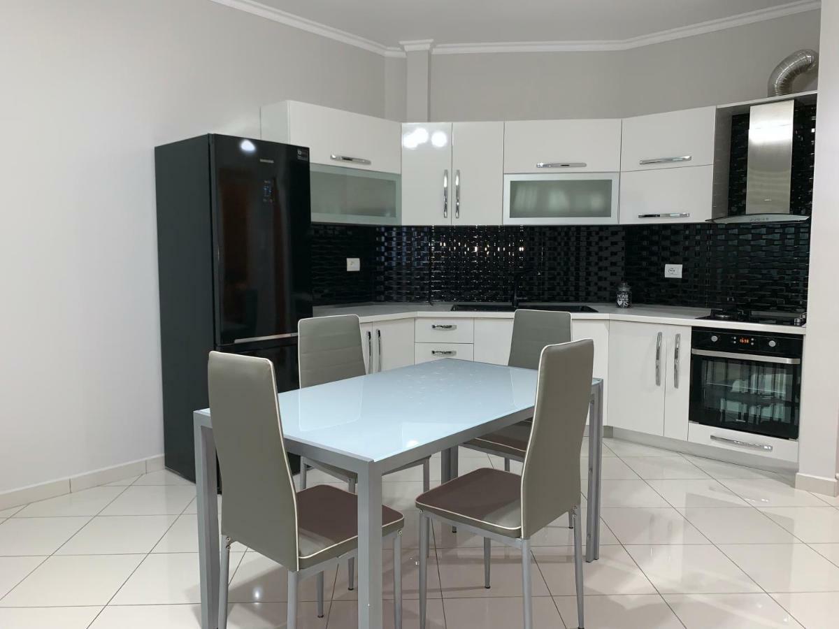 Pearl Seaview Apartment Wlora Zewnętrze zdjęcie